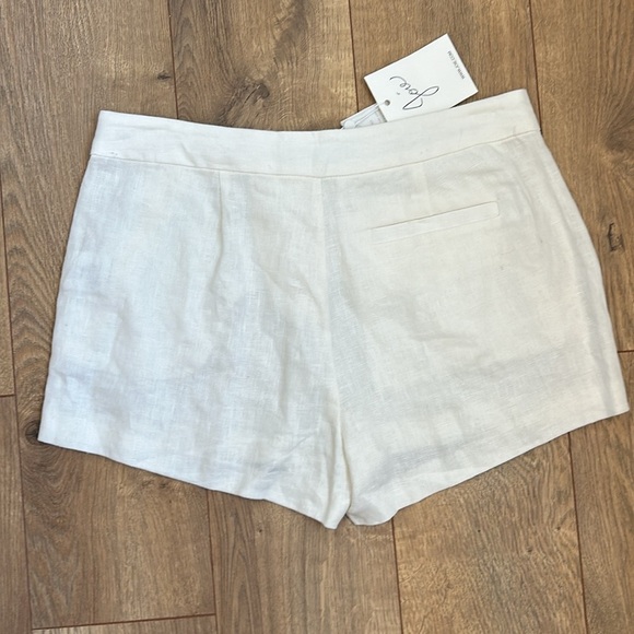 Joie Off White (Porcelain) Linen Shorts. Size 0 - Picture 3 of 5